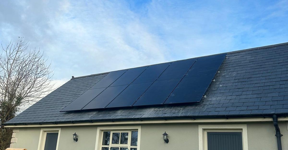 A high-quality residential solar panel